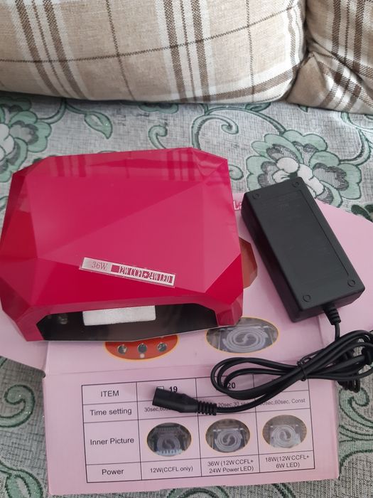 Лампа для сушки геля лака