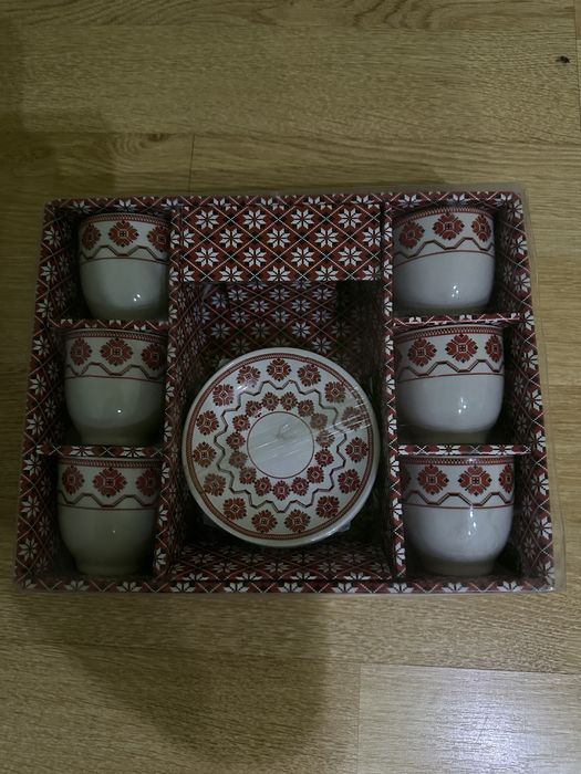 Set cesti si farfurii - 3 bucati