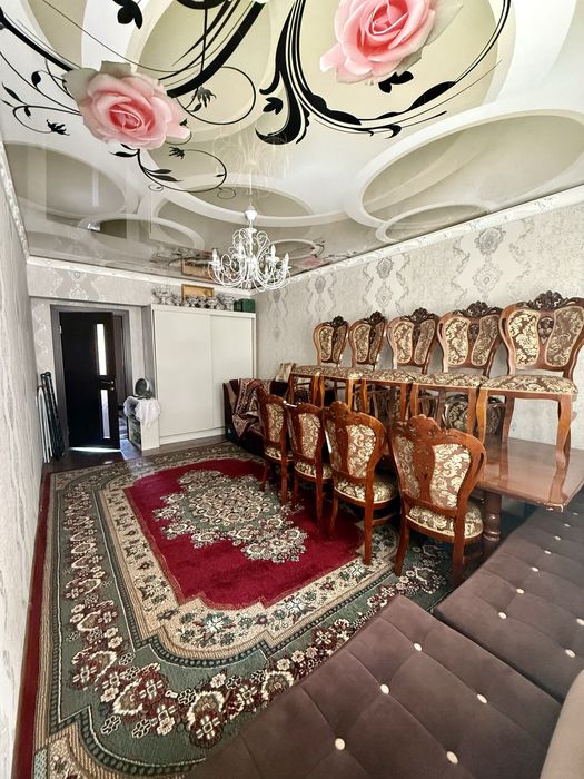 Продается 3 комнатная кв на Янгихаётский р-н, ориентир Спутник 16а