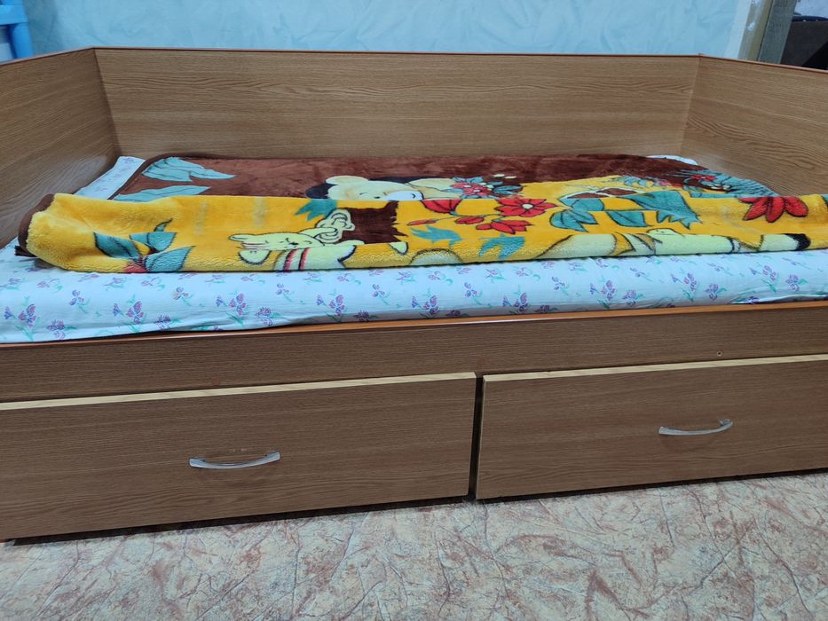 Продам детскую кровать