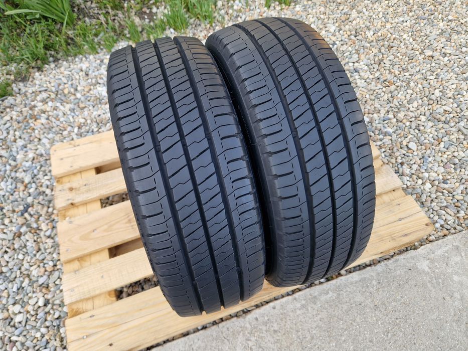 2anvelope vara aprx Noi 215 65 15C Petlas 2023