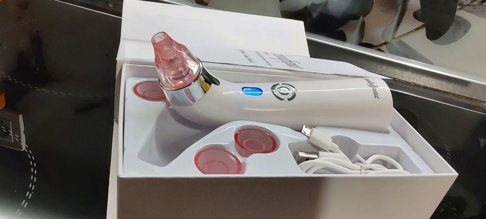 Aparat acnee și puncte negre