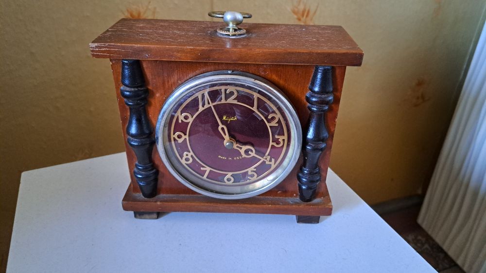 Часы  из С С С Р