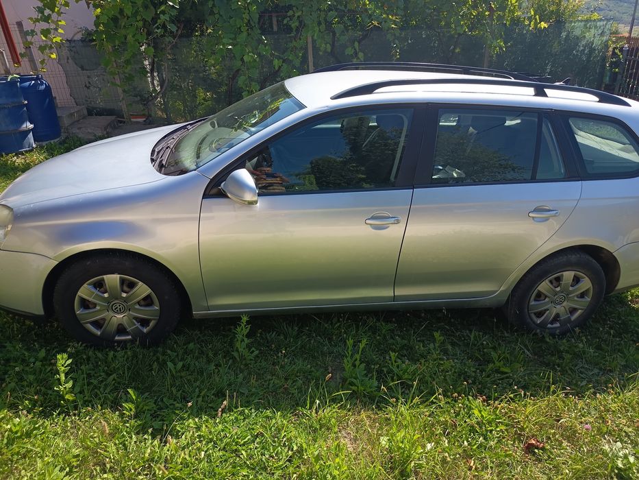 Vând autoturism Volkswagen Golf 5 Variant, 1,9 cod motor BLS, an 2008