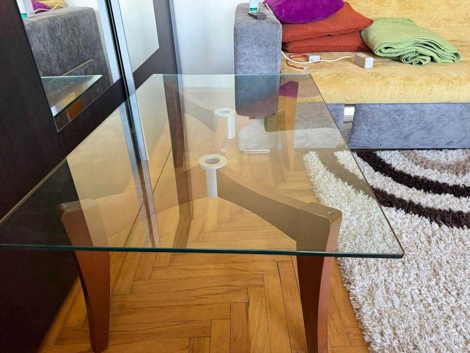 Masuta de cafea din sticla