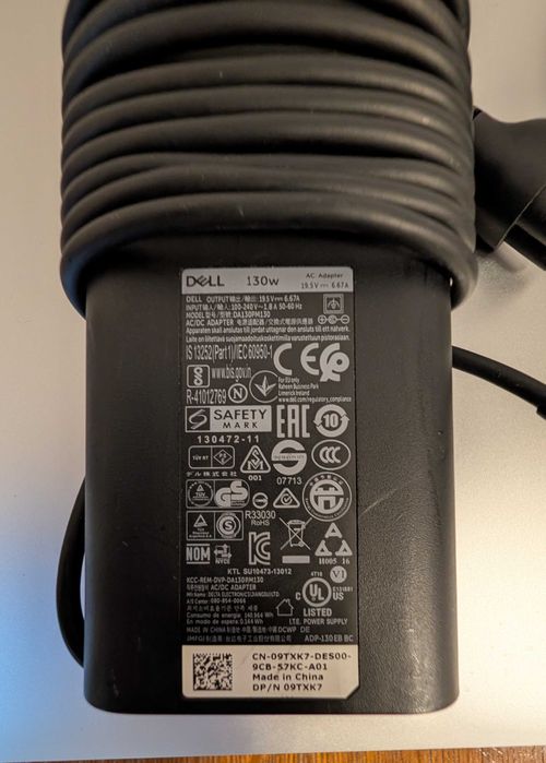 Dell XPS 15 7590 | Intel i9-9980HK | 32GB RAM | 1TB SSD | 4K OLED