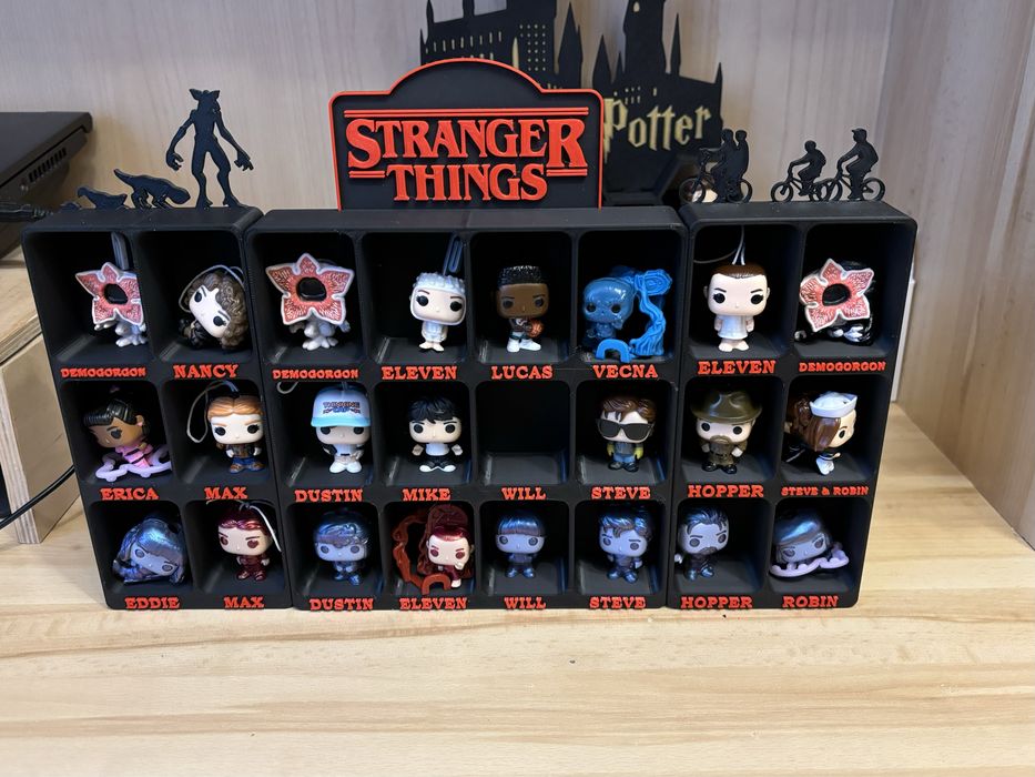 Продам полочку для фигурок осд