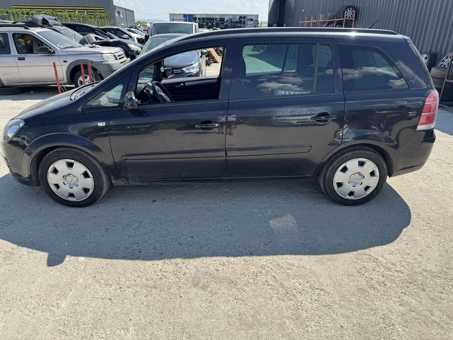 Dezmembrez Opel Zafira 1.9 cDTi Z19DT