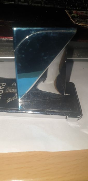 Продам зажигалку.