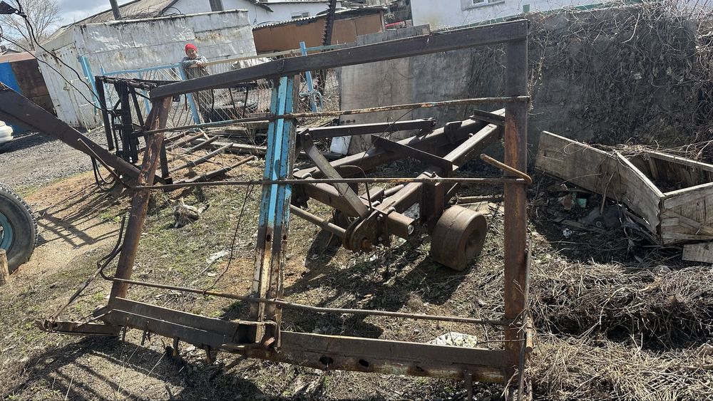 Продам трактор срочно