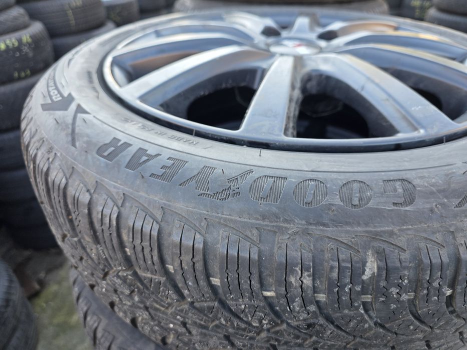 4бр Зимни гуми 165 65 15 - Goodyear