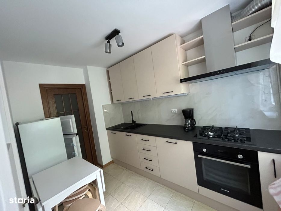 3 Camere / Romancierilor / Parcare