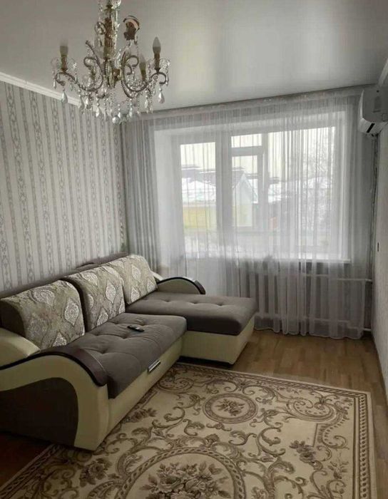 продам 2-комн в р-не маг. Радуга