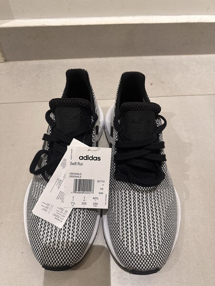 Adidas b37734 hotsell