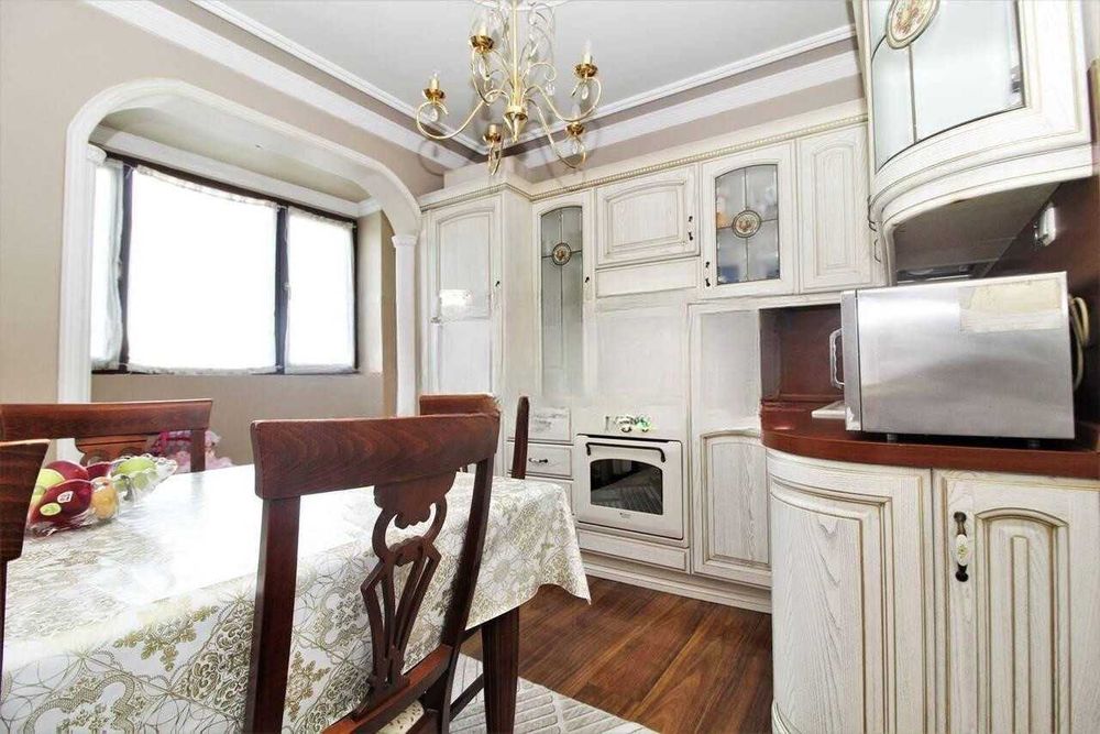 Продава се Тристаен апартамент в Пловдив, Каменица 2 - 94 кв.м за 1596 €/кв.м - Снимка #5