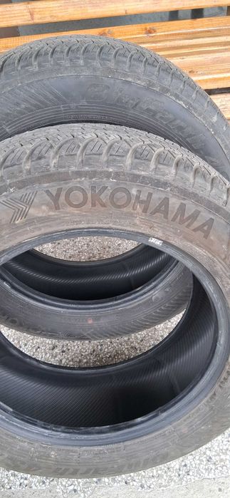 2 бр. Гуми Yokohama 215 60 16