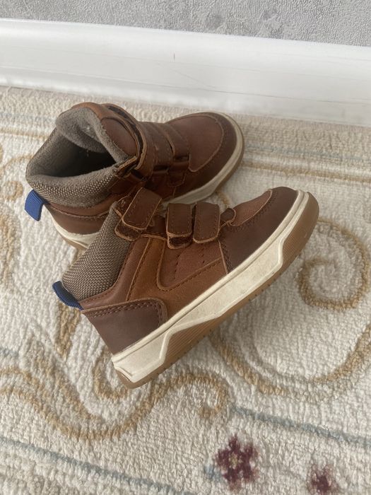 Продам детские ботиночки