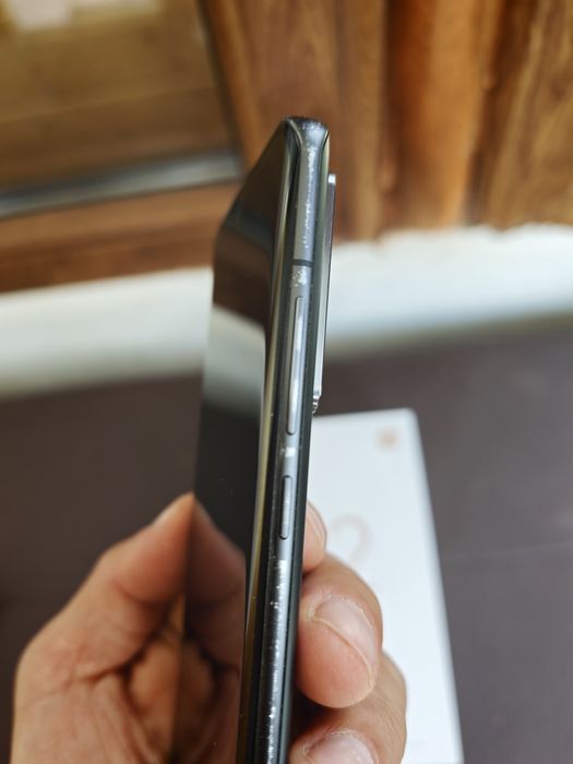 Продавам Xiaomi 12