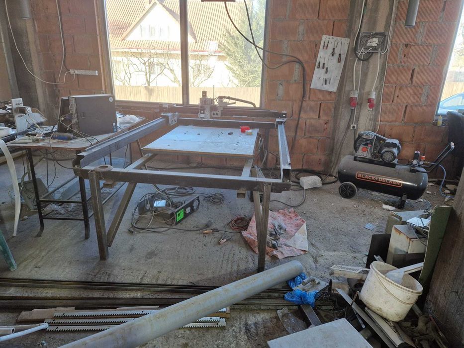 Inchiriez spatiu de productie confectii metalice Valea Ursului
