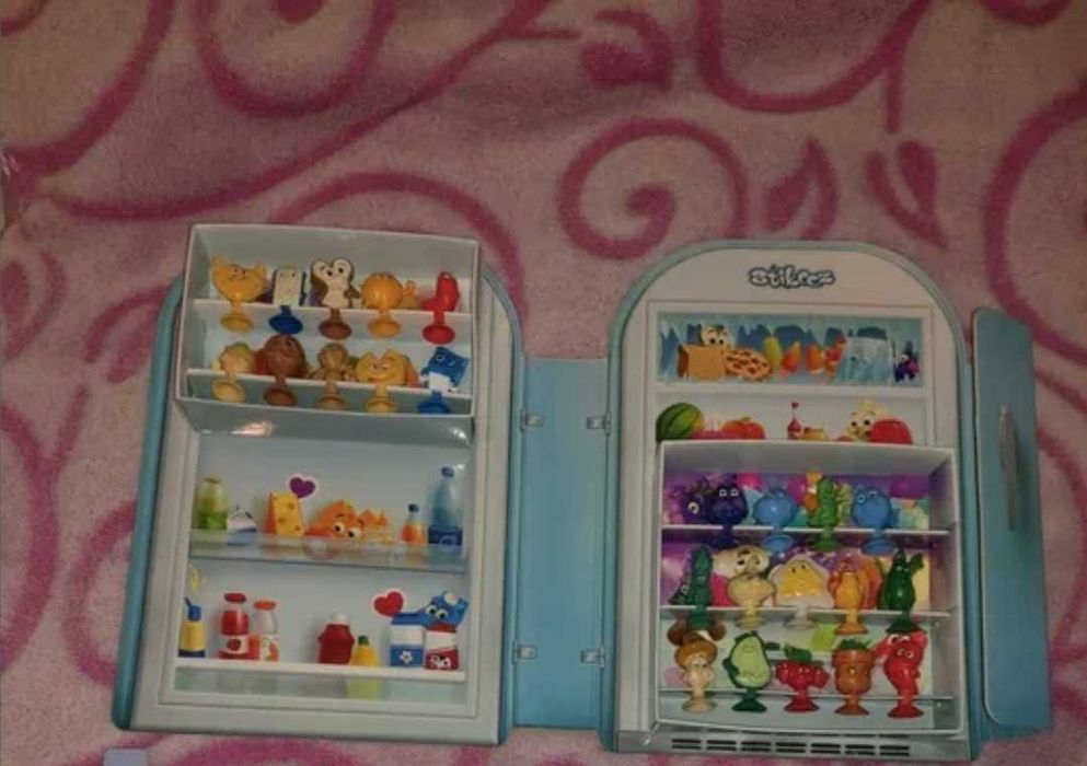 продавам колекции стикита от 2014,2015,2016 и 2017г. ...