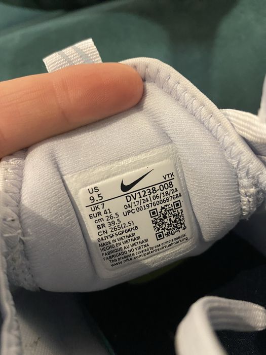 Маратонки Nike motiva