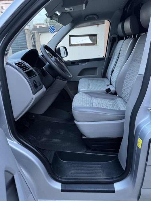 VOLKSWAGEN Transporter 2012 — imagine 4