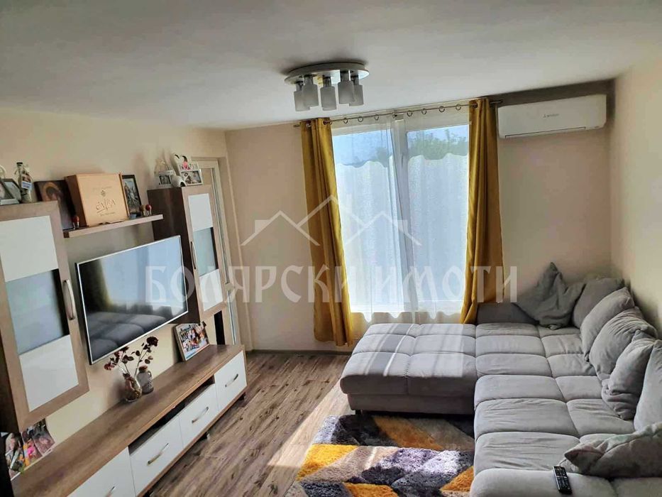 Продава се Тристаен апартамент в Велико Търново, Бузлуджа - 117 кв.м за 1582 €/кв.м - Снимка #1