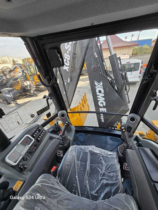 Buldoexcavator cu roti egale XCMG , XC8-S3580 , 10 tone , ( Nou-Stoc)