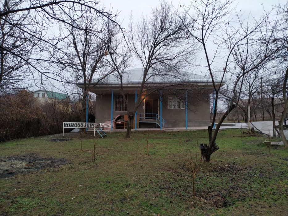 Срочна продается дача ПАРКЕНТ НАВБАХОР с готовой фермой 10 соток