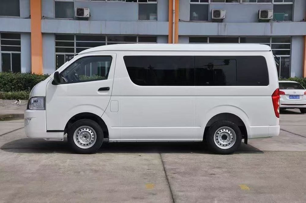 Joylong A4 mikroavtobus