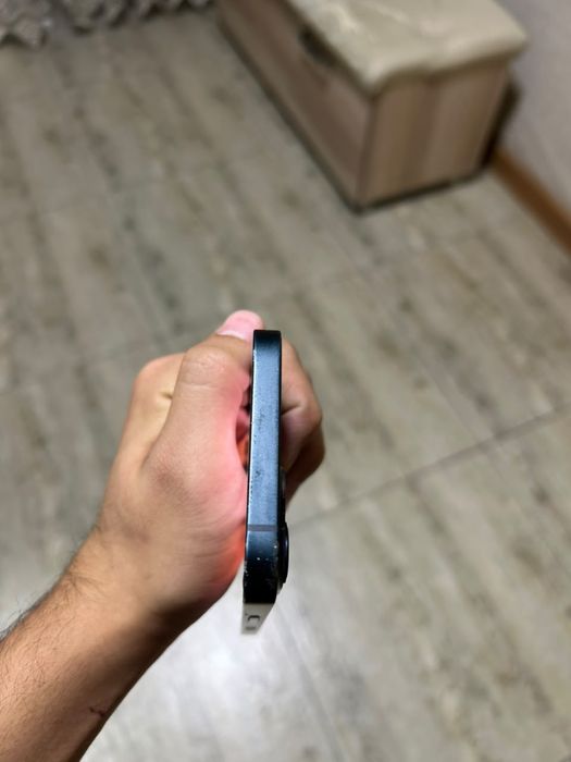 iPhone 13 на 256 ГБ айфон 13