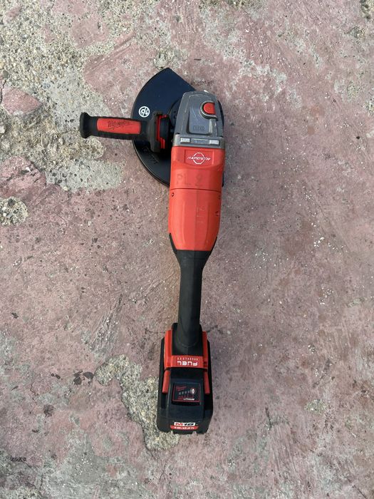 Polizor Milwaukee M18 ONEFLAG230XPDB