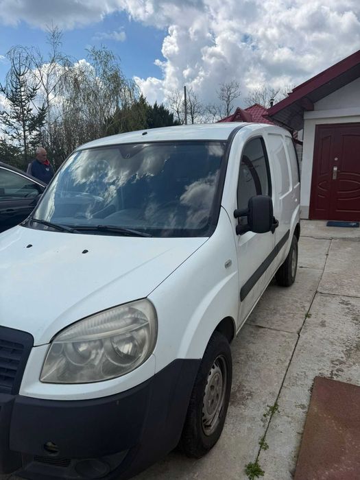 vand autoutilitara fiat doblo cargo an 2006 ,km 156000