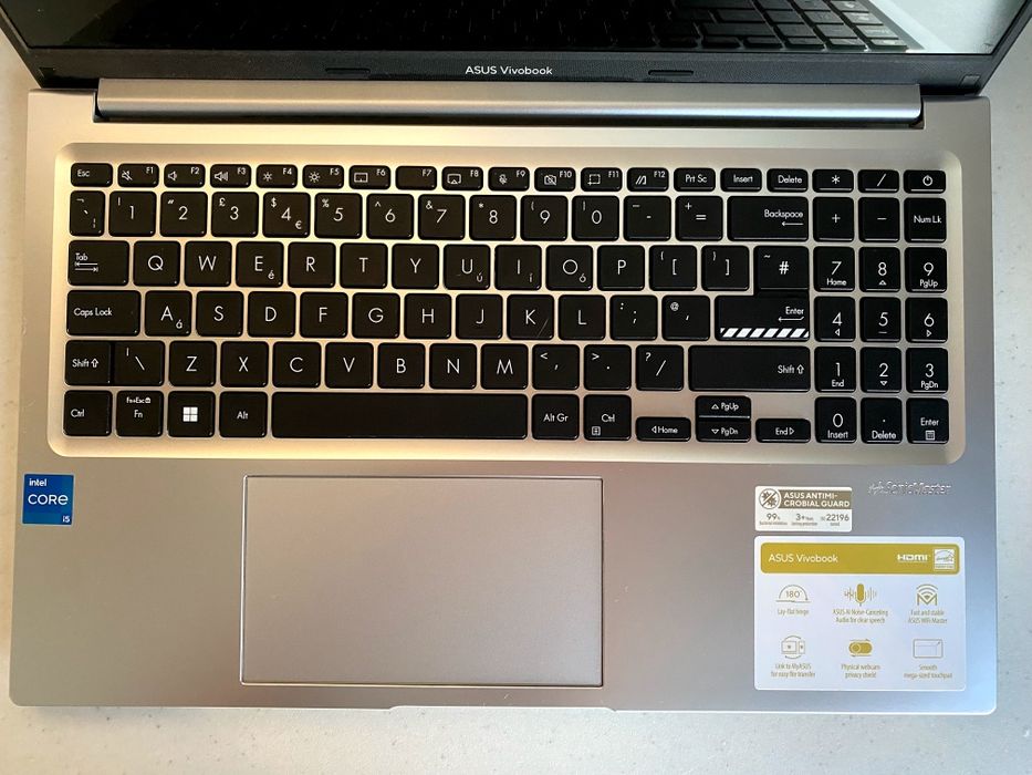 ASUS Vivobook 15 OLED | i5-12500H (12 ядра) | 16GB RAM | 512GB SSD | С кутия