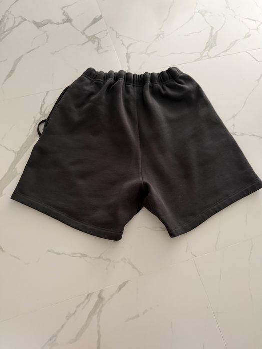 Essentials shorts 1977