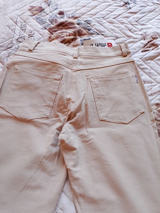 Дамски панталон нов