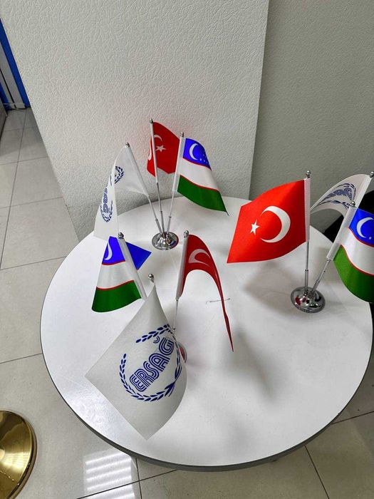 Изготовление флагов Оформление выставочных стендов флагштоки