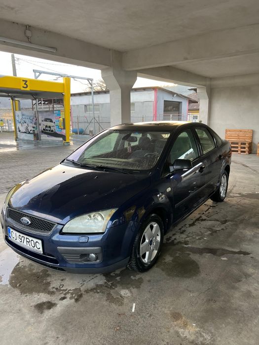 Ford Focus 2 1.6tdci 90 cp full,trapa electrica,xenon carte service