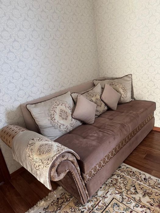 Диван угловоя хорошем состоян