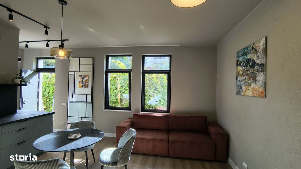 Apartament 2 camere la casa cu gradina si 2 locuri parcare — fotografia 3