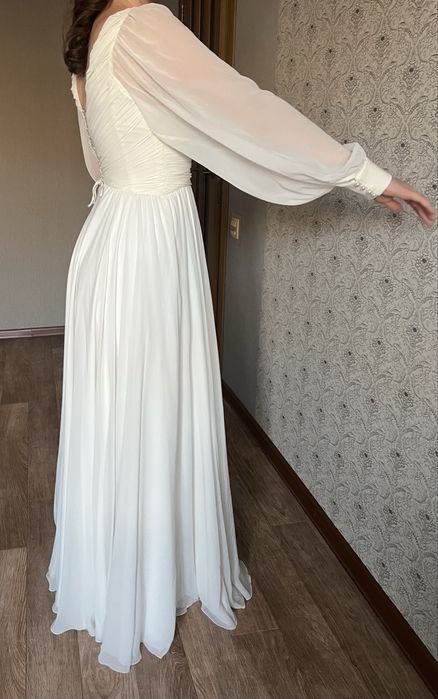 Платье Extra White, размер M–L, идеальное состояние