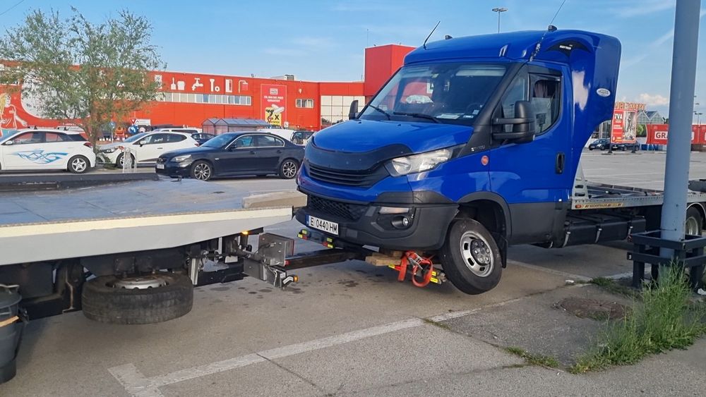 Tractări Auto 24H Autoplatforma Hidraulică 7 locuri  Făraș+ Furculiță Platforma pt Dube Utilaje Auto joase roți rupte blocate  deblocări uși incuiate