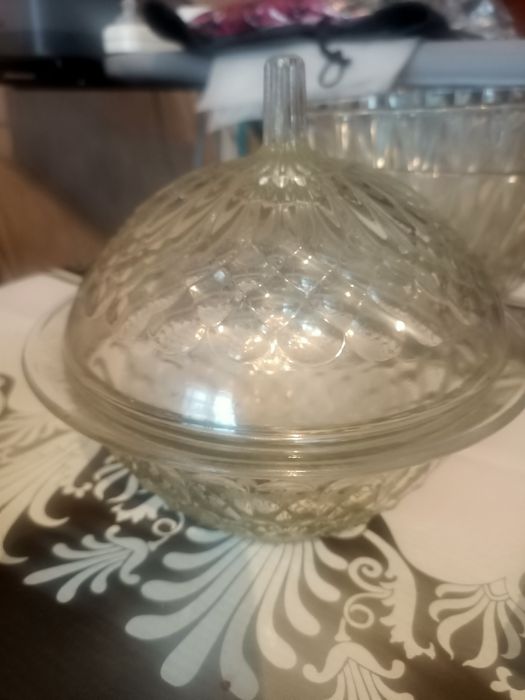 Продам стеклянные вазы