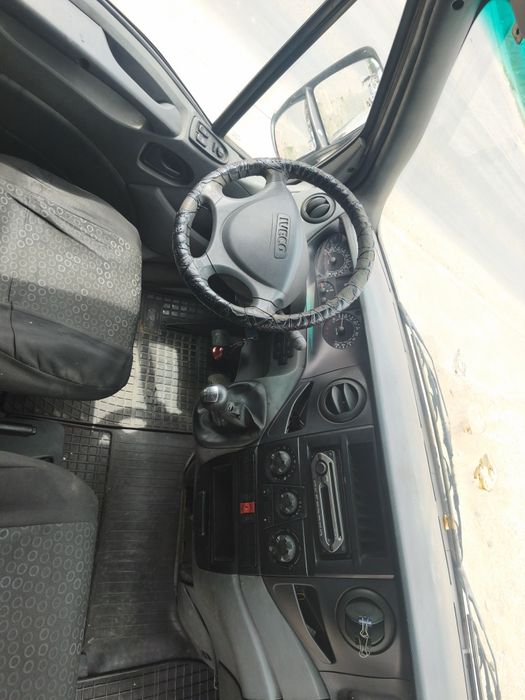 Vând Iveco daily