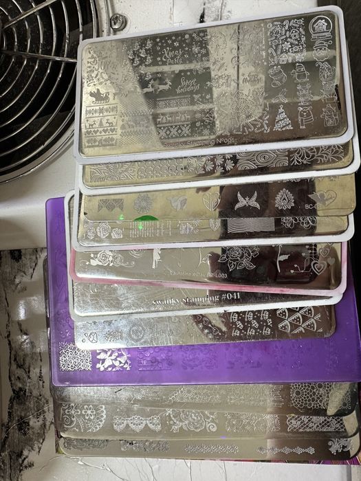 Продаю все для маникюра