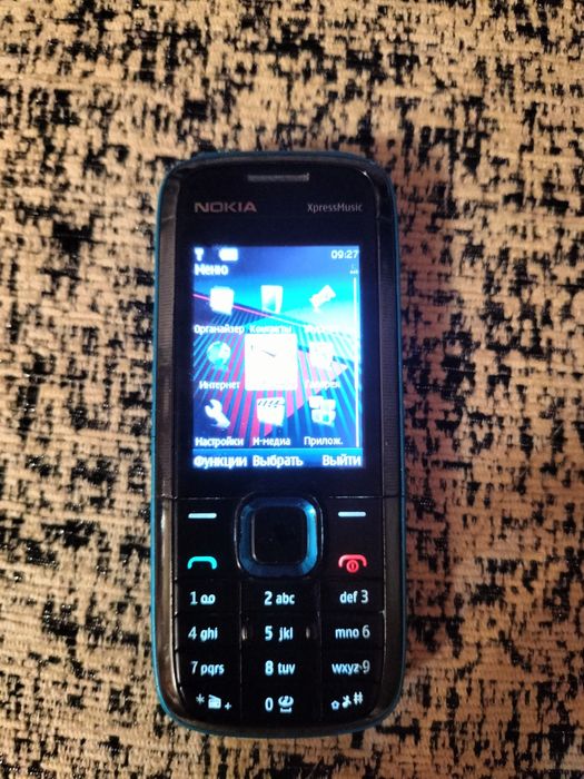 Продам Нокиа 5130