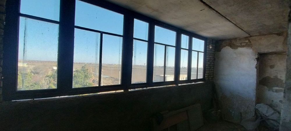 4 xonali dom sotiladi