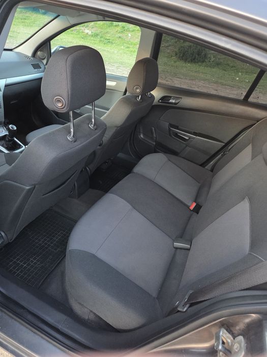 Opel Astra H 1.6 GPL 2011