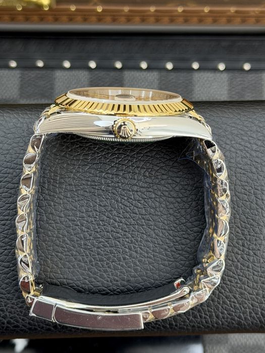 Rolex Date-Just 41mm Champagne Dial ETA 3235