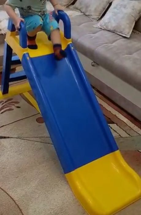Продам детскую горку